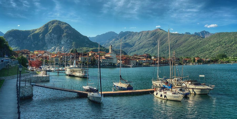 File:Feriolo bei Baveno.jpg