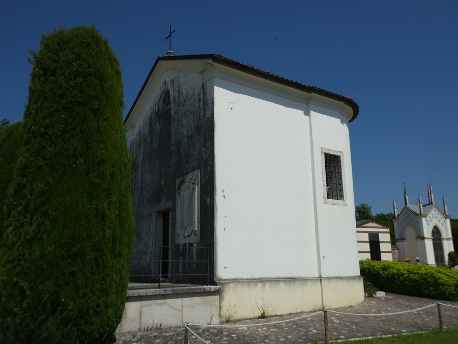 File:Carrè, chiesa di San Lorenzo 01.jpg