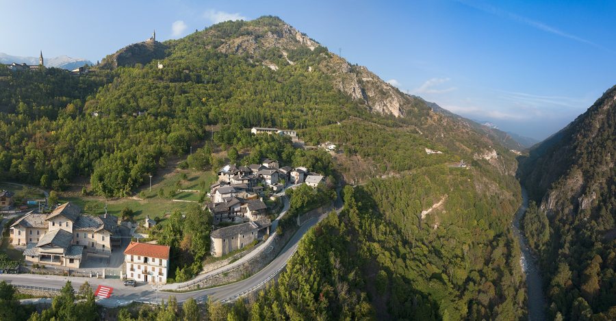 File:Stroppo (Bassura) Aerial 2025 02.jpg