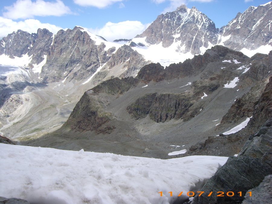 File:VISTA DALLE BOCCHETTE DI CASPOGGIO - panoramio.jpg