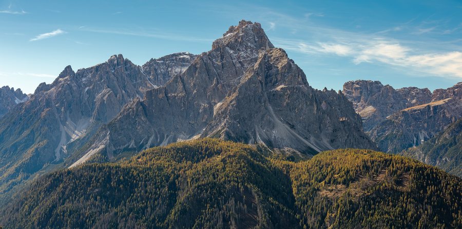 File:Sasso Vecchio, Gsellknoten, Dreischusterspitze and Schwalbenkofel from Monte Elmo, Sexten, Pustertal, Trentino-Alto Adige, Italy, 2025 October.jpg